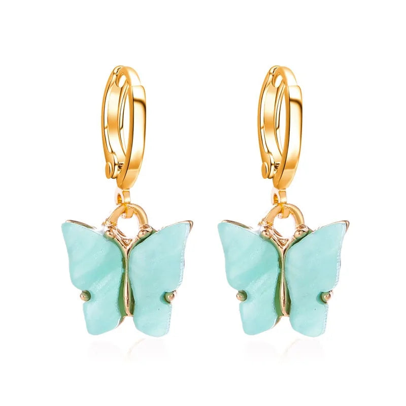 Gargantilla con colgante de mariposa y cadena de oro: joyería de playa bohemia