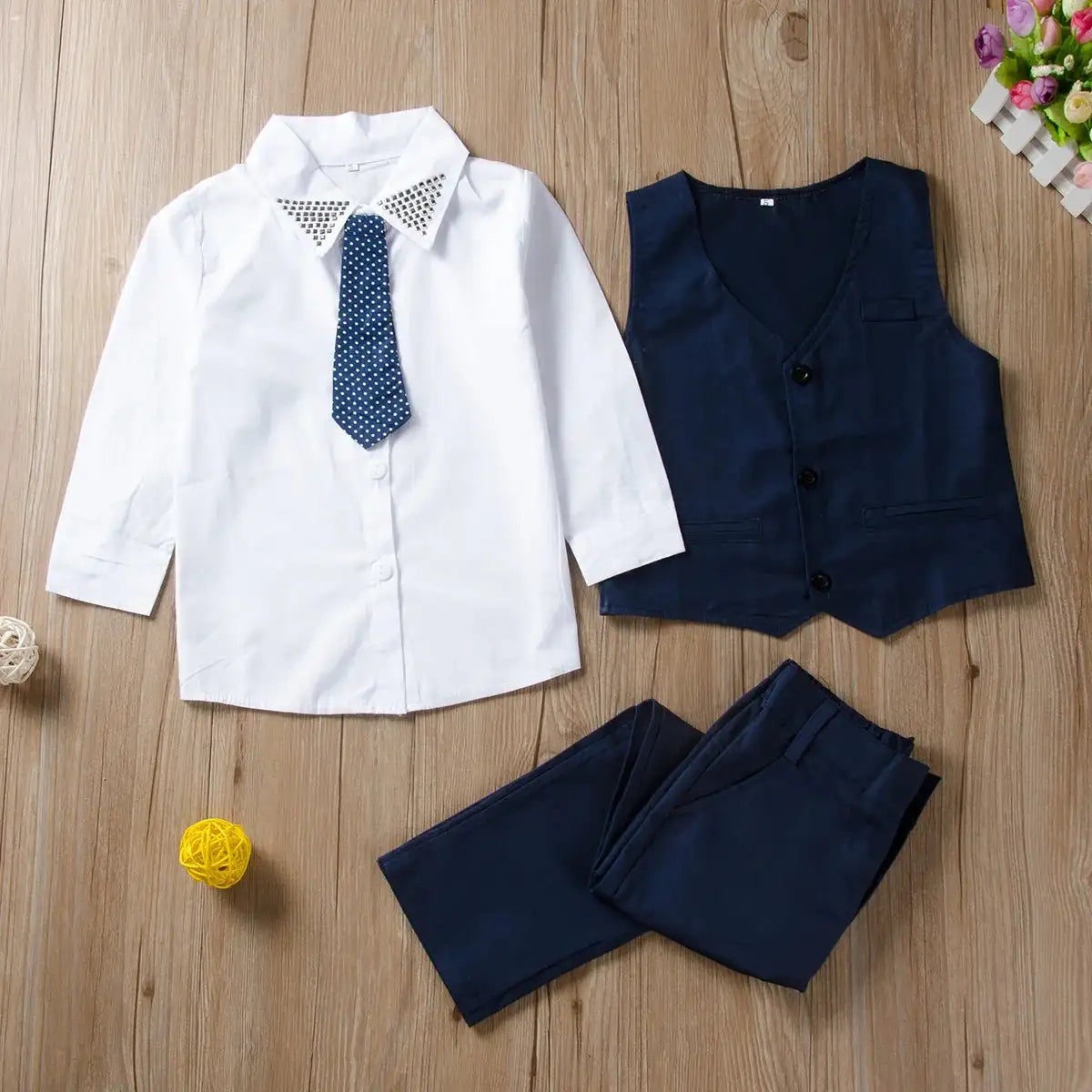 Conjunto de ropa para niños pequeños