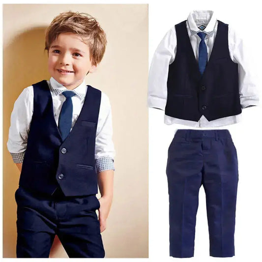 Conjunto de ropa para niños pequeños