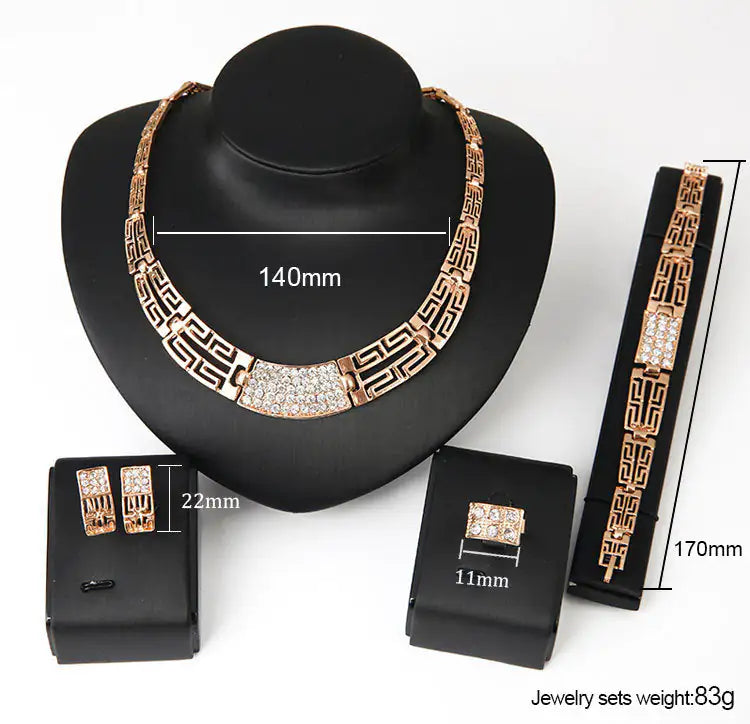 Conjunto de joyas nupciales indias doradas