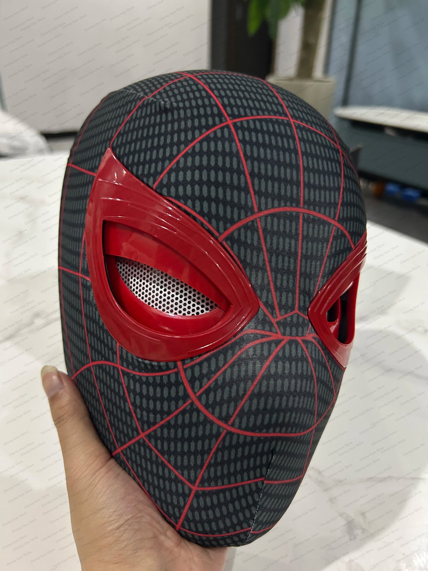 Spiderman Moving Eyes Mask