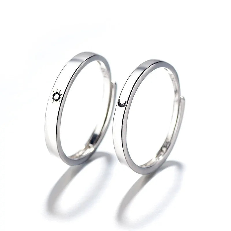 Anillo ajustable minimalista de plata con sol y luna: joyería de compromiso para parejas