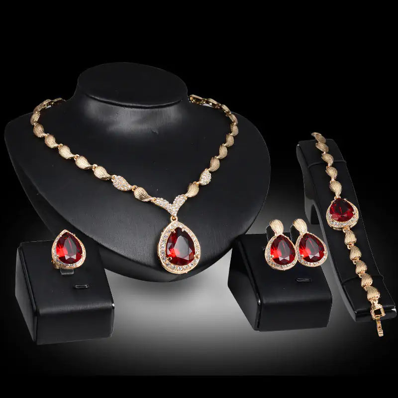 Conjunto de joyas nupciales indias doradas